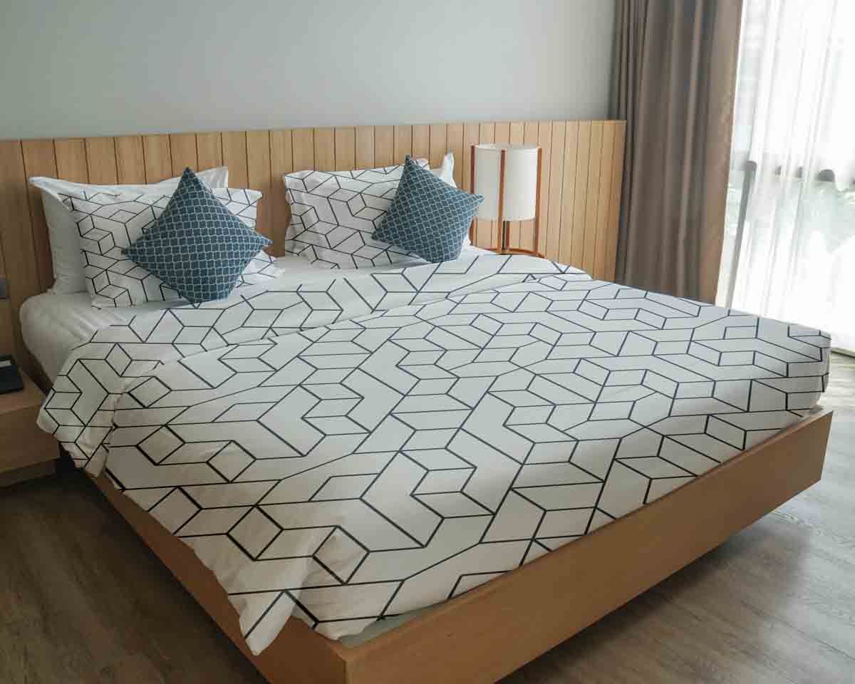 Juego de ropa de cama con mantas terapéuticas y patrón negro