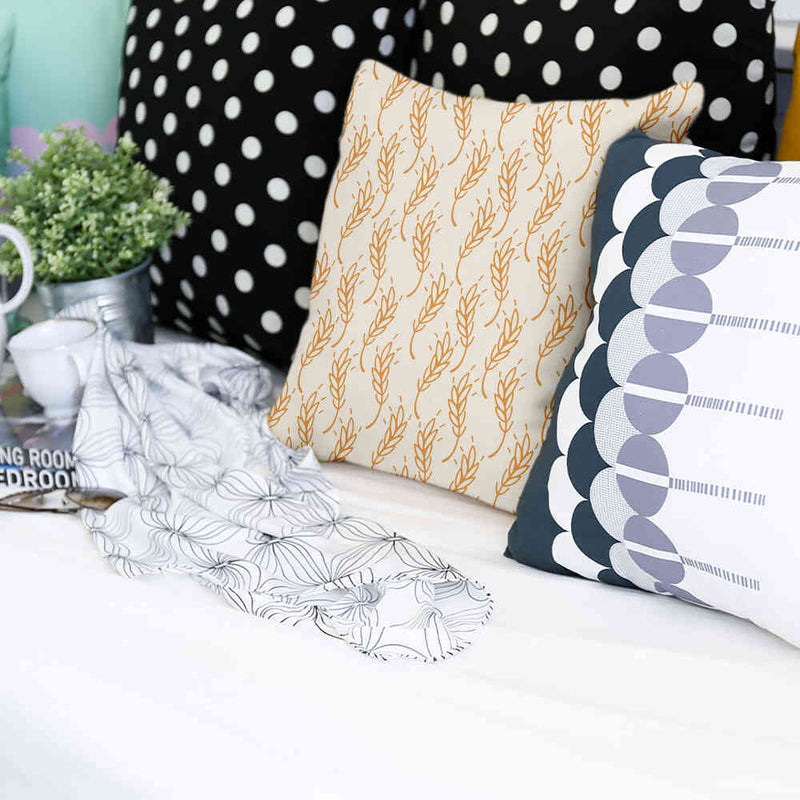 Almohada de salud blanca con trigo amarillo