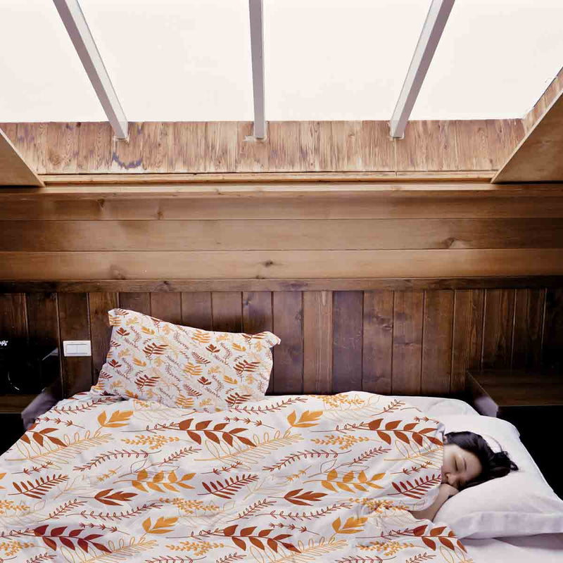 Juego de ropa de cama con mantas terapéuticas blancas con ramas otoñales