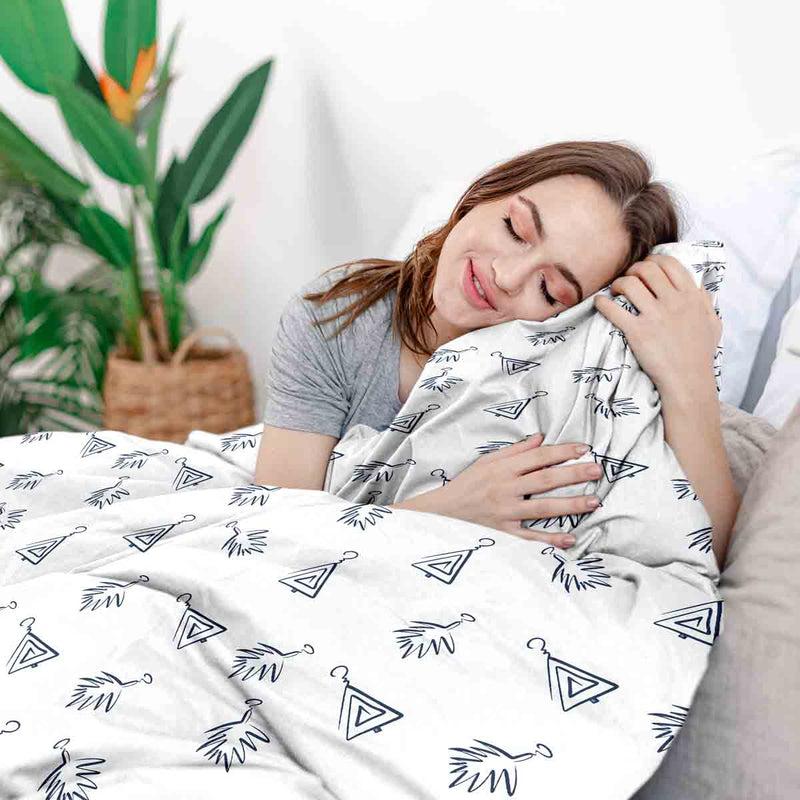 Juego de ropa de cama de mantas terapéuticas blancas con pendientes bohemios