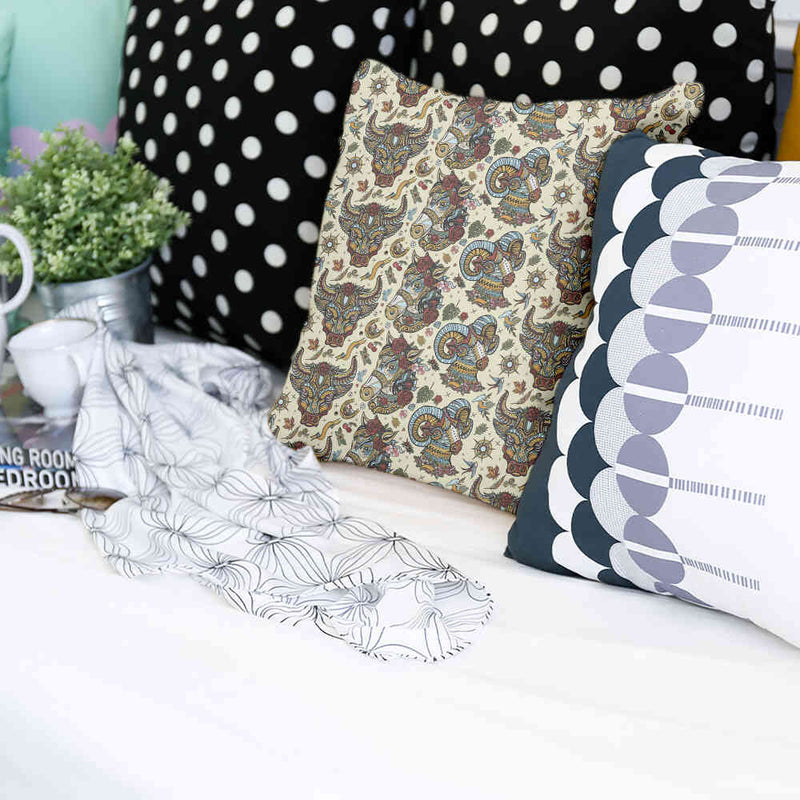Almohada de salud con cabezas de animales coloridas