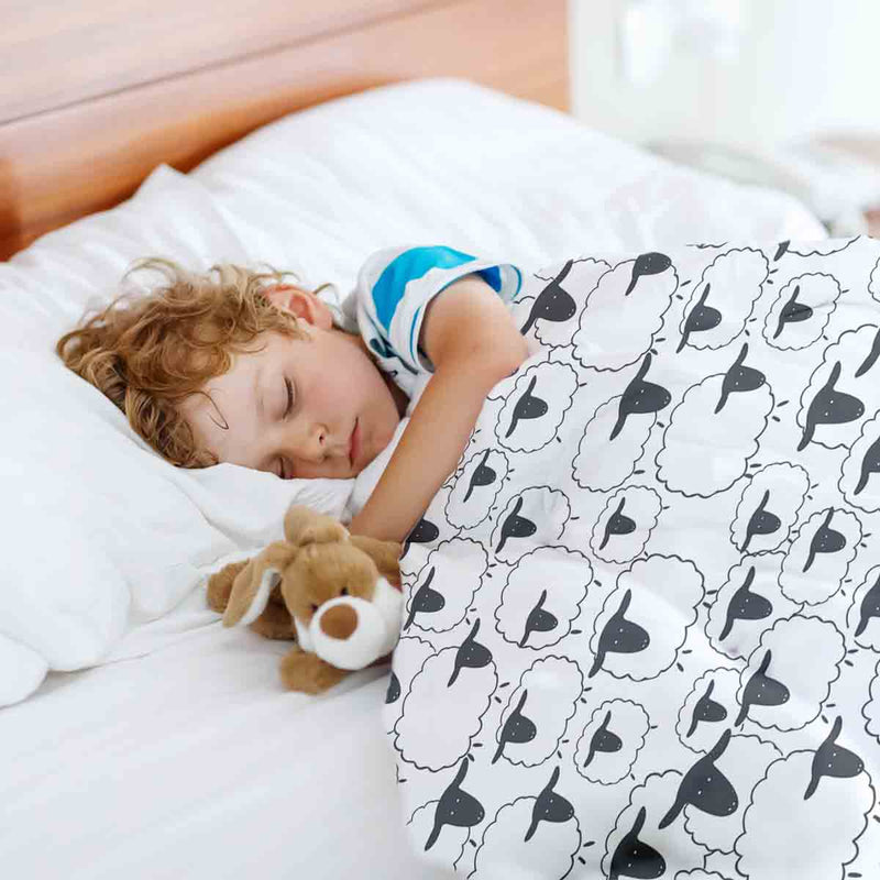 Juego de ropa de cama con mantas terapéuticas blancas con ovejas