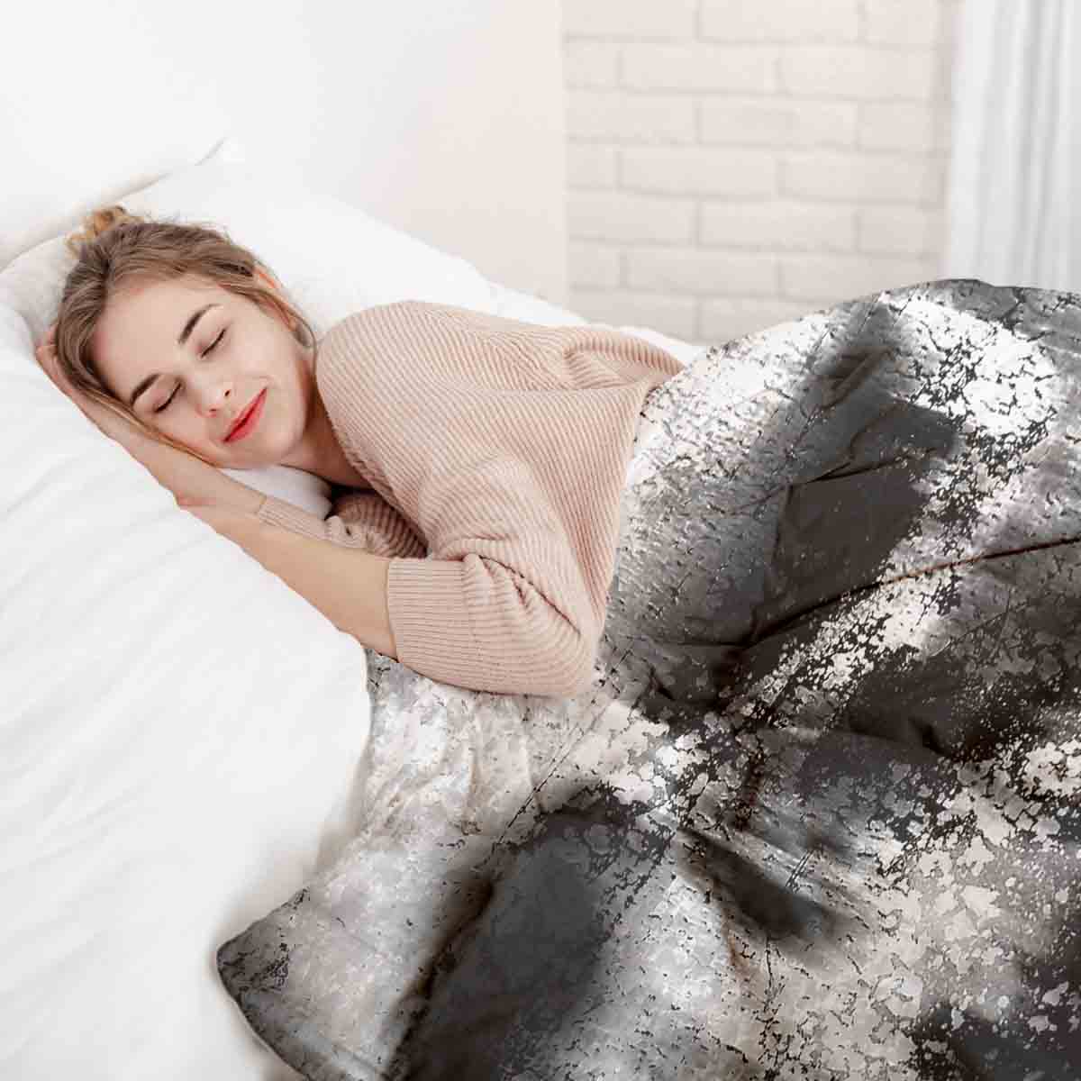 Juego de ropa de cama con manta terapéutica negra con patrón jaspeado