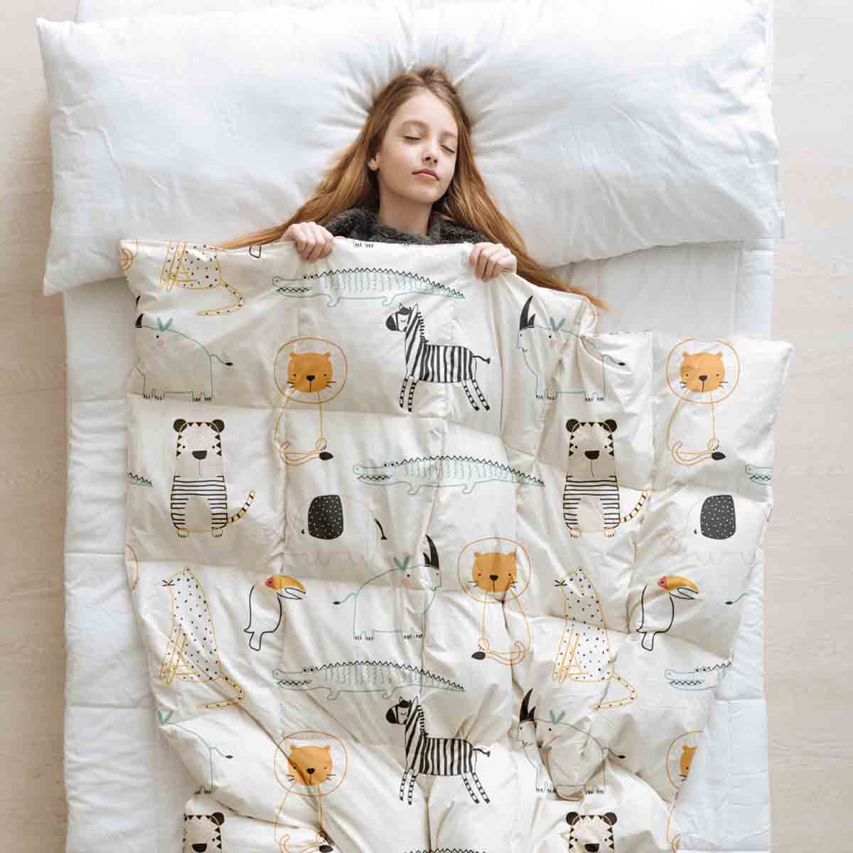 Set de ropa de cama con mantas terapéuticas blancas con animales del zoológico