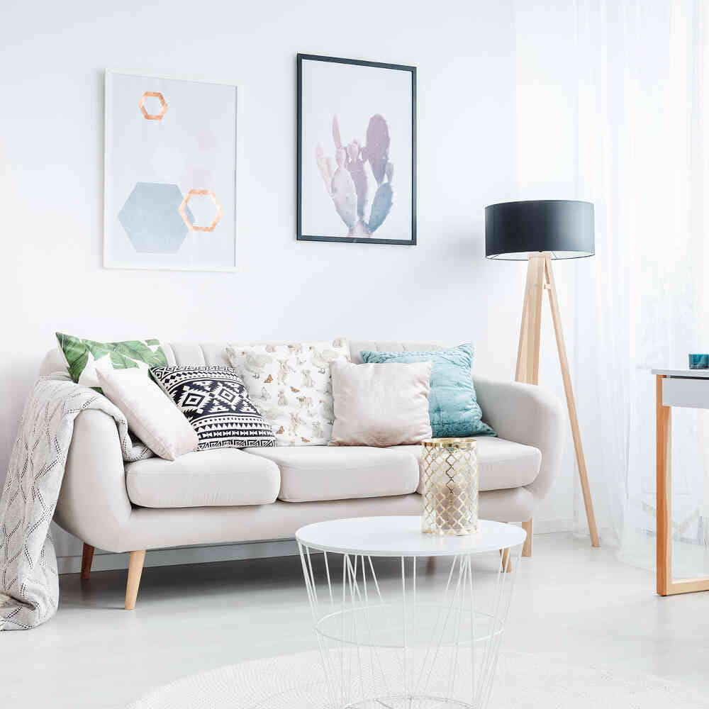 Almohada de salud blanca con animales adorables