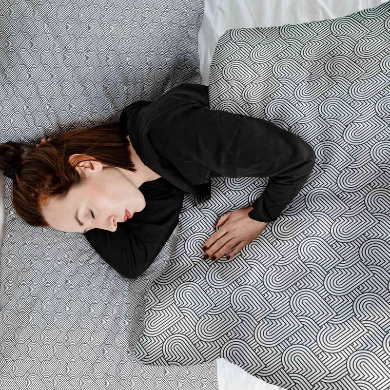 Manta terapéutica original - Funda de algodón gris con corazones geométricos
