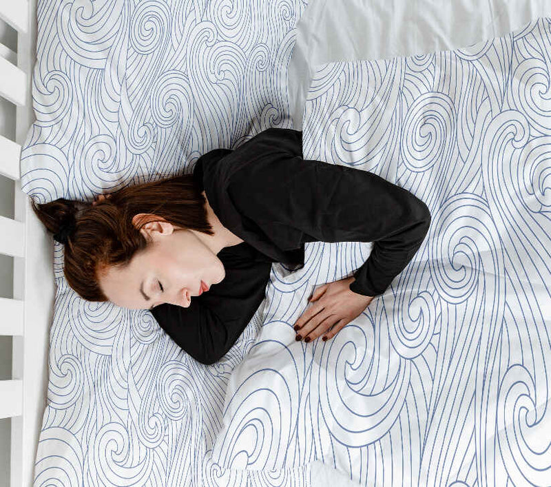 Juego de ropa de cama con manta terapéutica ondas azules