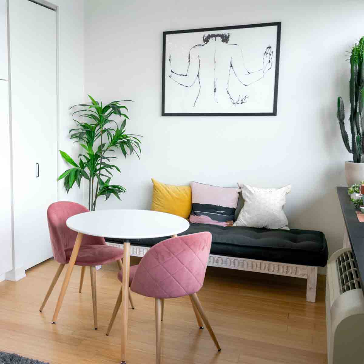 Almohada de salud con dientes de león abstractos