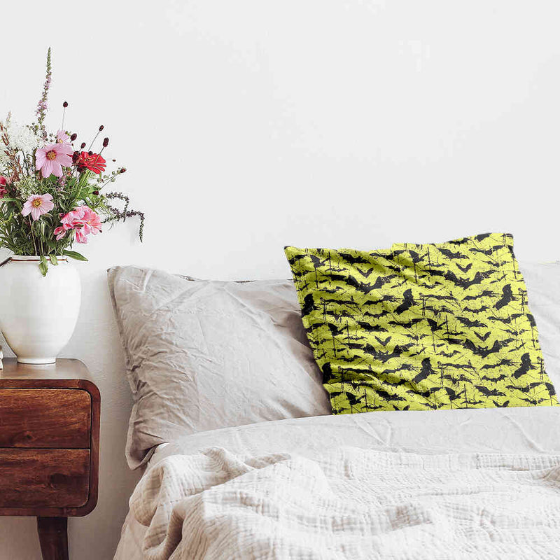 Almohada de salud amarilla murciélago