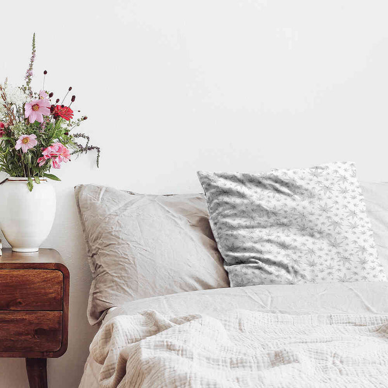 Almohada de salud gris con hiedra