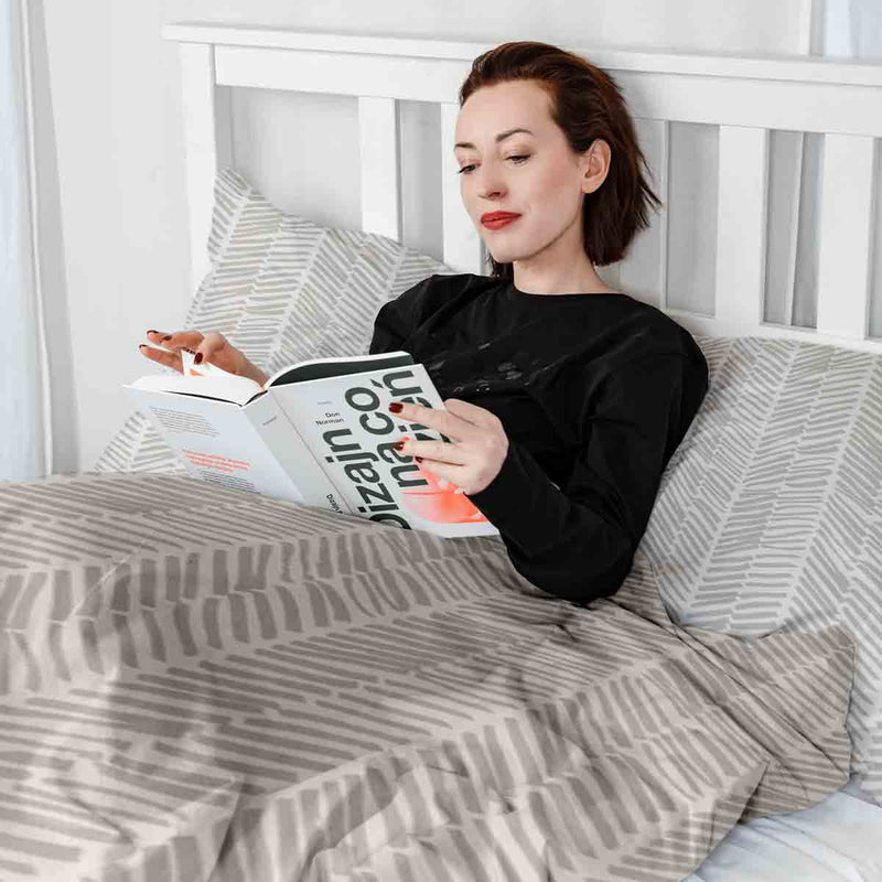 Juego de ropa de cama con manta terapéutica beige con rayas