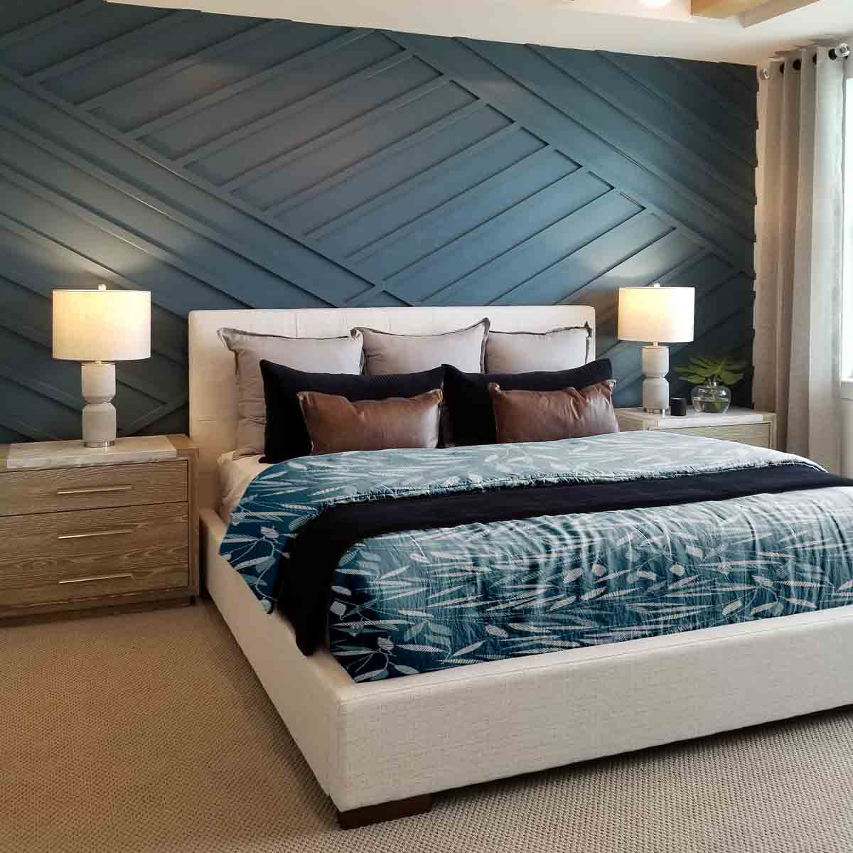 Set de ropa de cama con mantas terapéuticas y ramas azules