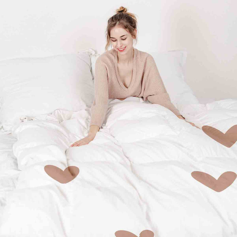 Set de ropa de cama con manta terapéutica blanca con corazones