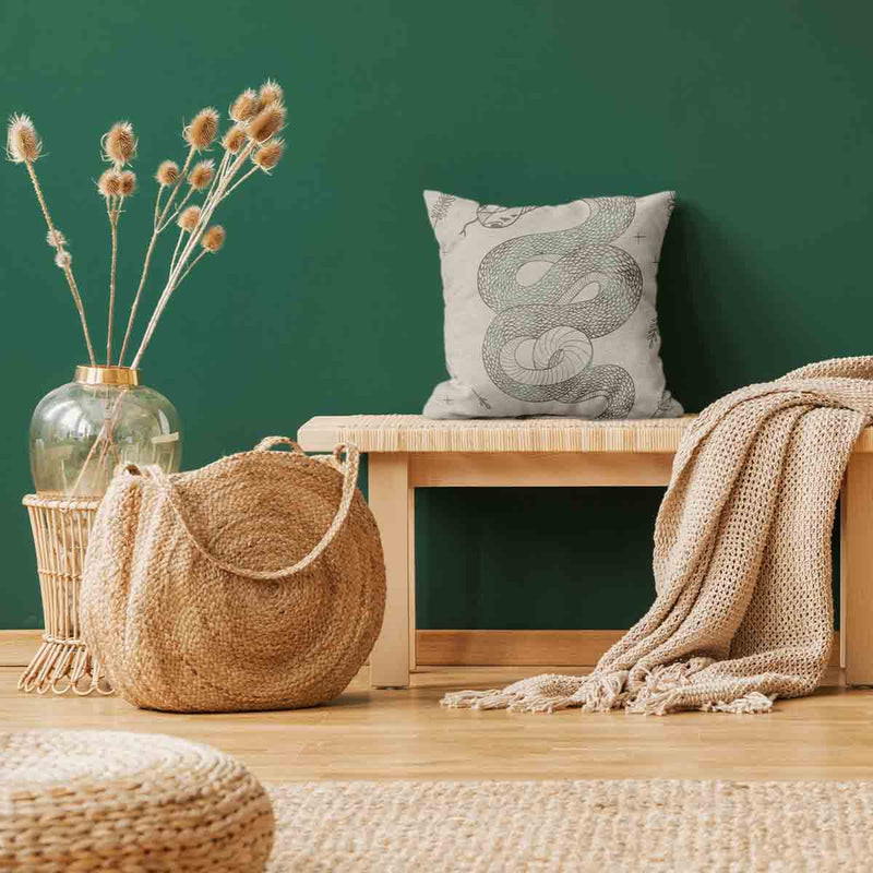 Almohada de salud beige con serpiente