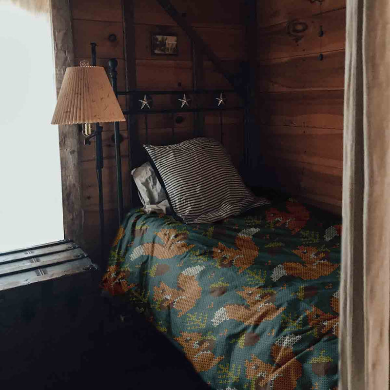 Set de ropa de cama con manta terapéutica verde con ardilla