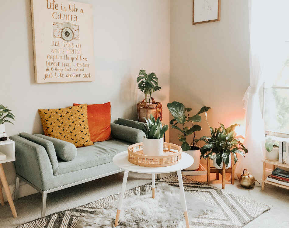 Almohada de salud naranja con escoba de Potter