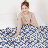 Set de ropa de cama con manta terapéutica patrón de ondas azules