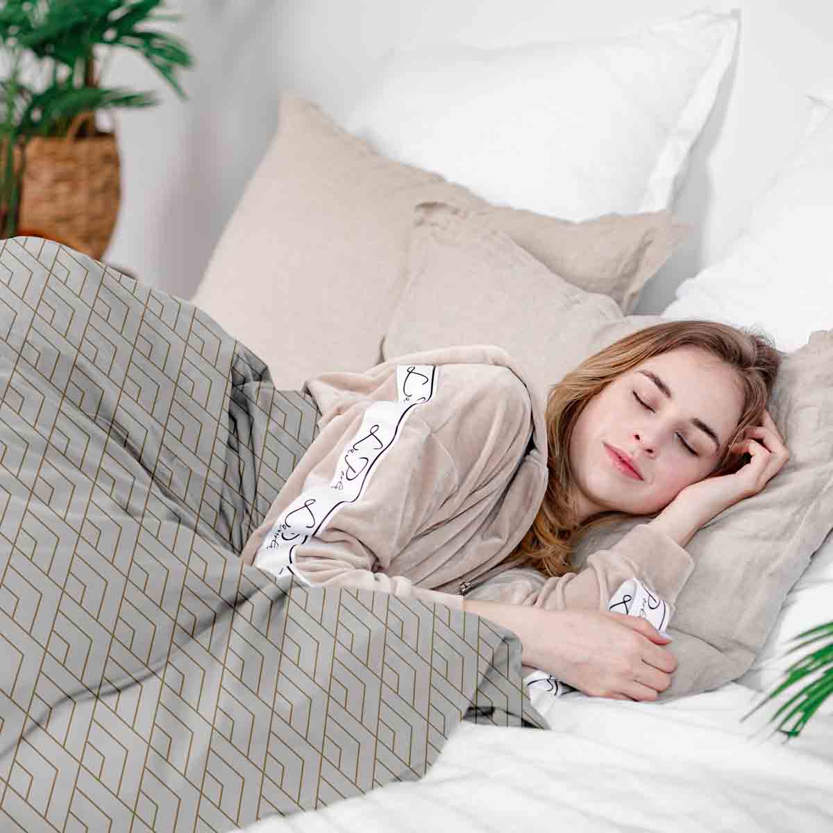 Set de ropa de cama con manta terapéutica y patrón de rayas doradas