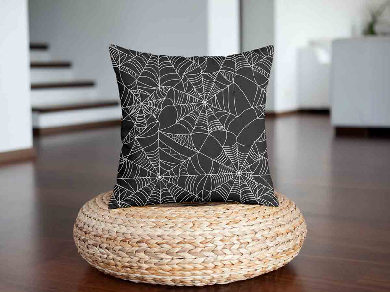 Almohada de salud negra con telaraña